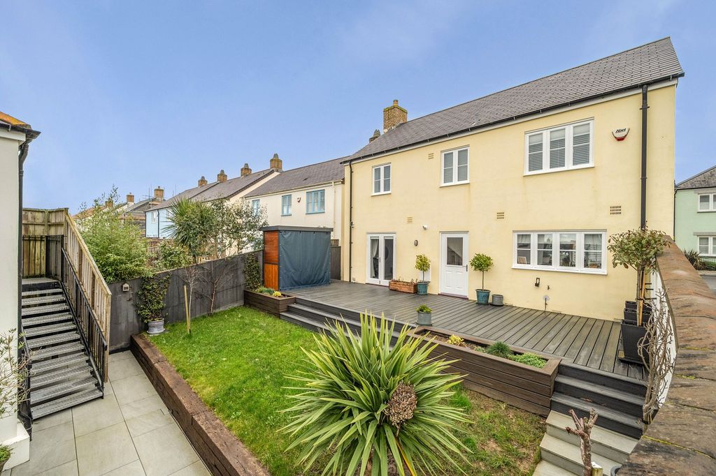 Property photo 3 of 29 Rear