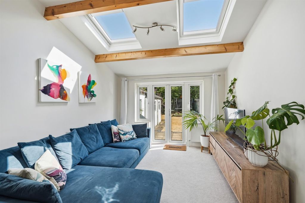 Property photo 2 of 39 234-Earlhamrd-020.Jpg