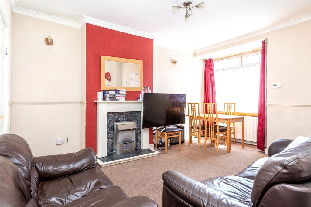 Property photo 2 of 10 Picture 2