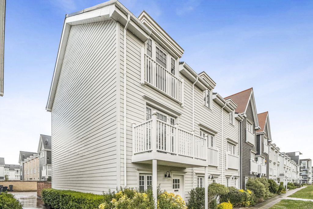 Property photo 1 of 25 1440724-24-69Dcdc...