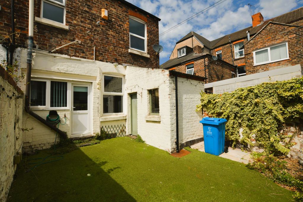 Property photo 2 of 19