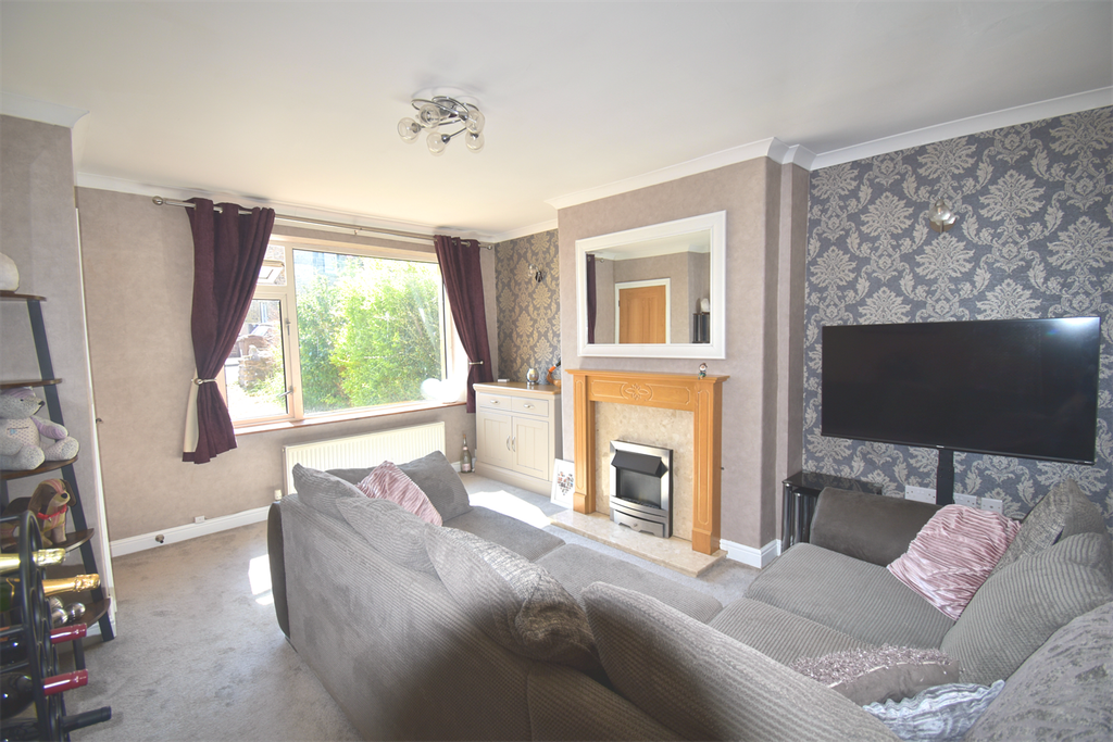 Property photo 3 of 15 Sitting Room