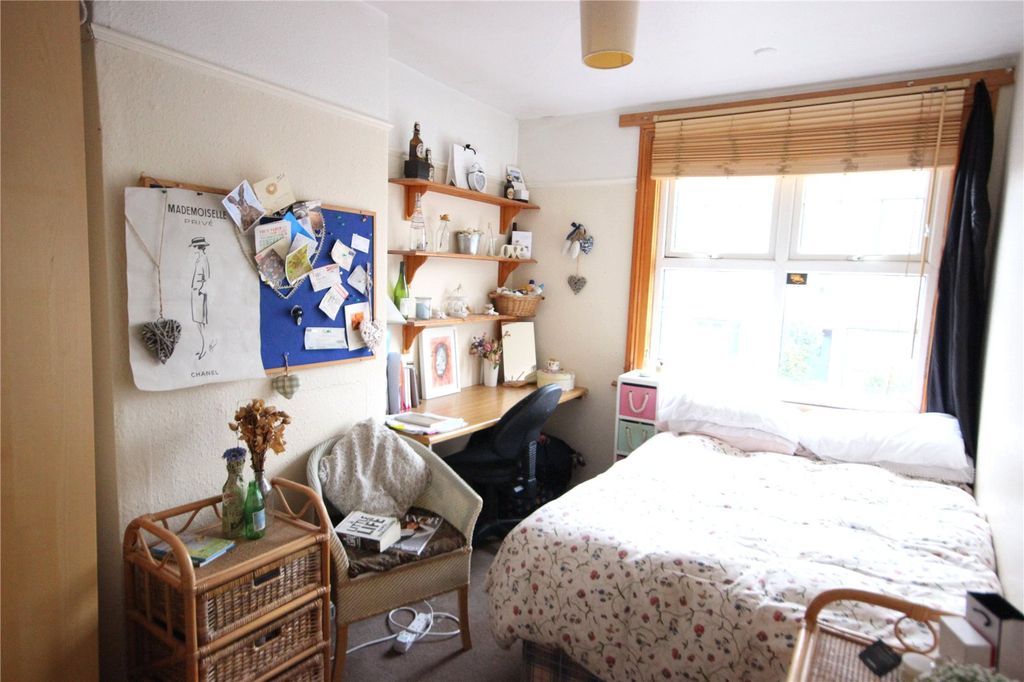 Property photo 3 of 7 Picture No. 16