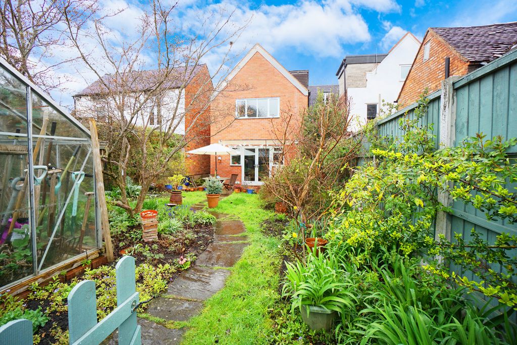 Property photo 3 of 18