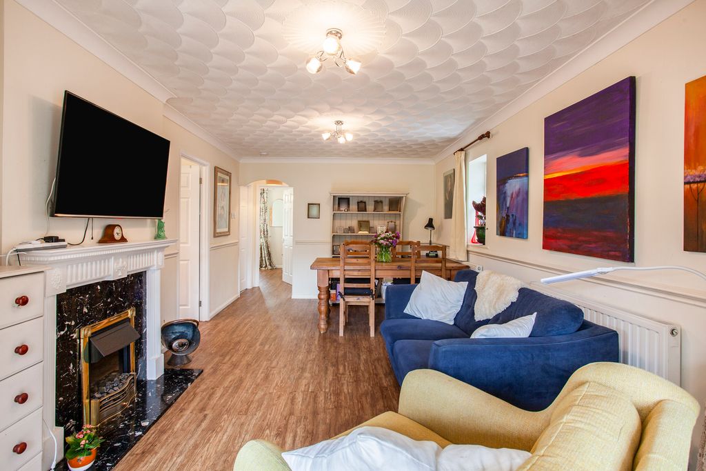 Property photo 3 of 20 Img_5838