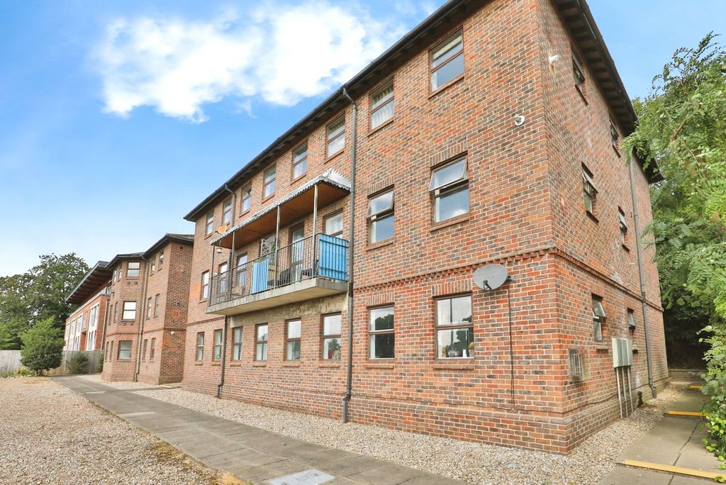 Property photo 2 of 12 Photo