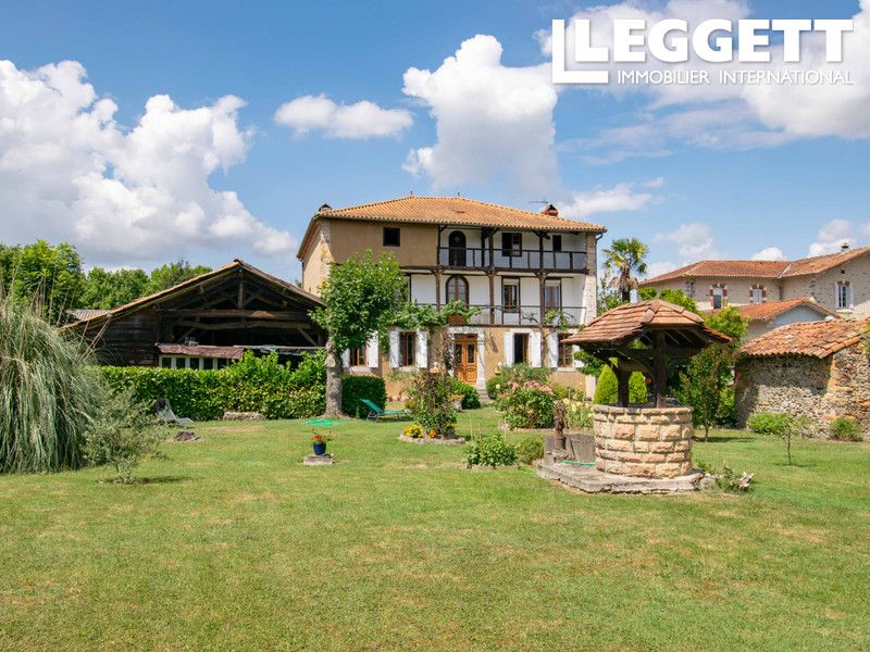 Property photo 1 of 10