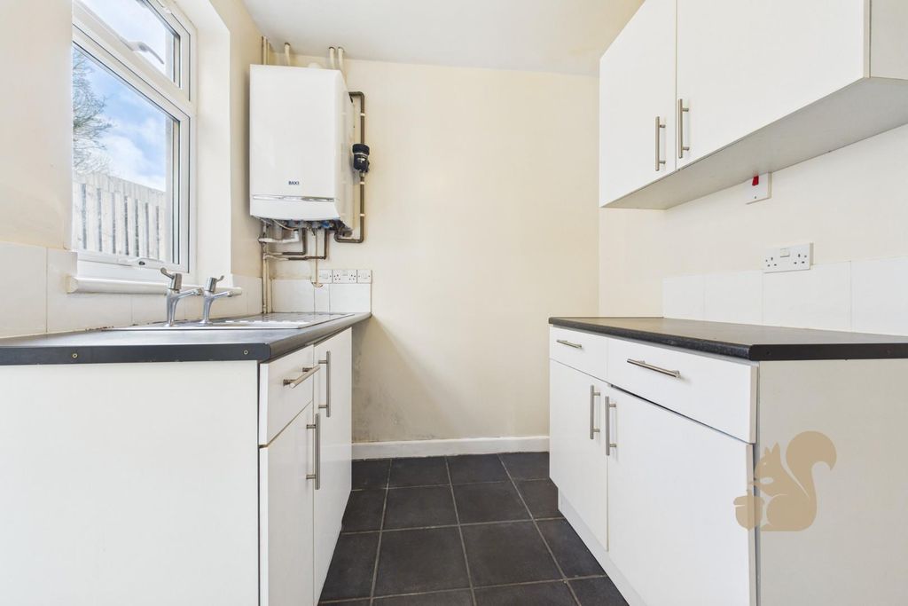 Property photo 3 of 12 Cam01254G0-Pr0386-Still005.Jpg