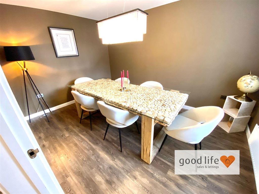 Property photo 2 of 35 20250203_105210357_Ios80Leighfielddrive.Jpg