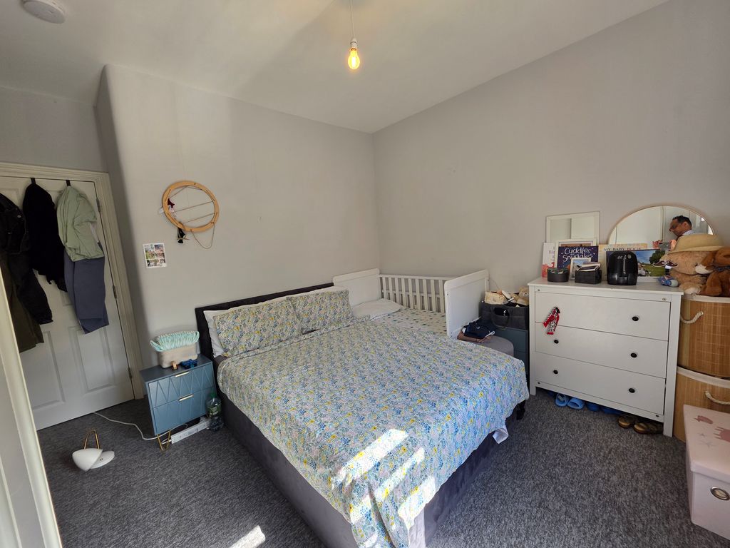 Property photo 3 of 6 Bedroom 2