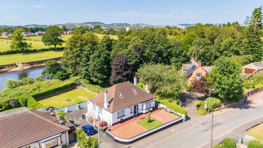 Property photo 1 of 50 Front Aerial