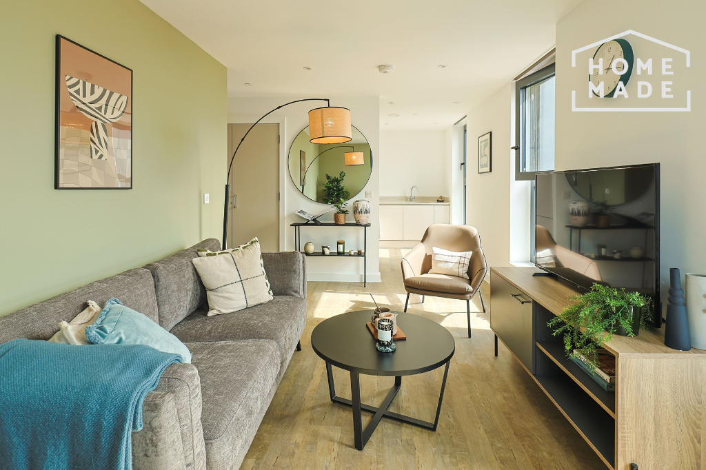 Property photo 2 of 21