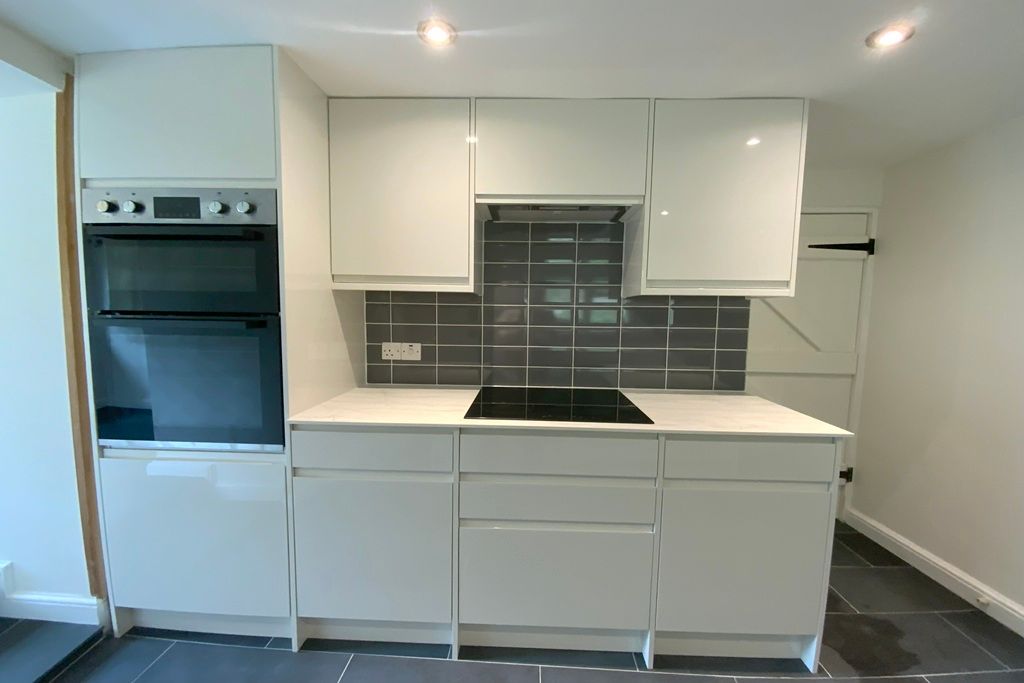 Property photo 2 of 32 Kitchen
