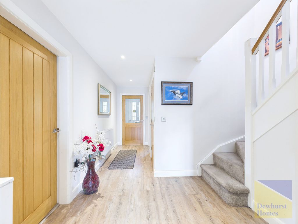 Property photo 3 of 43
