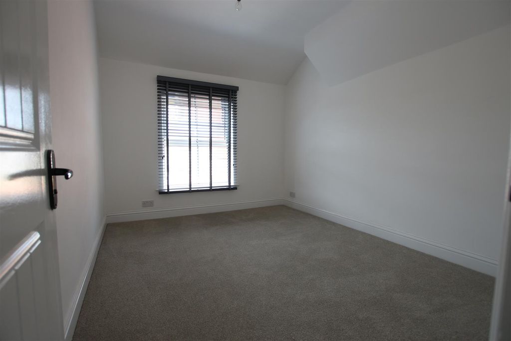 Property photo 3 of 5 Img_9726.Jpg