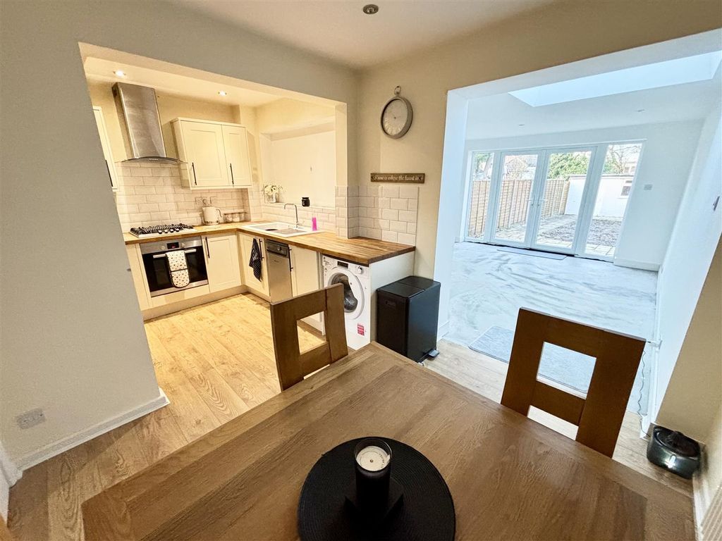 Property photo 3 of 14 Img_4401.Jpeg