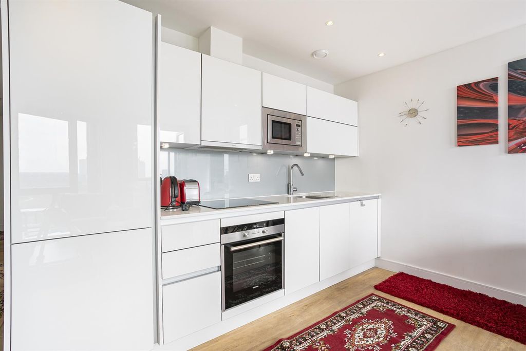 Property photo 3 of 13 Kitchen.Jpg