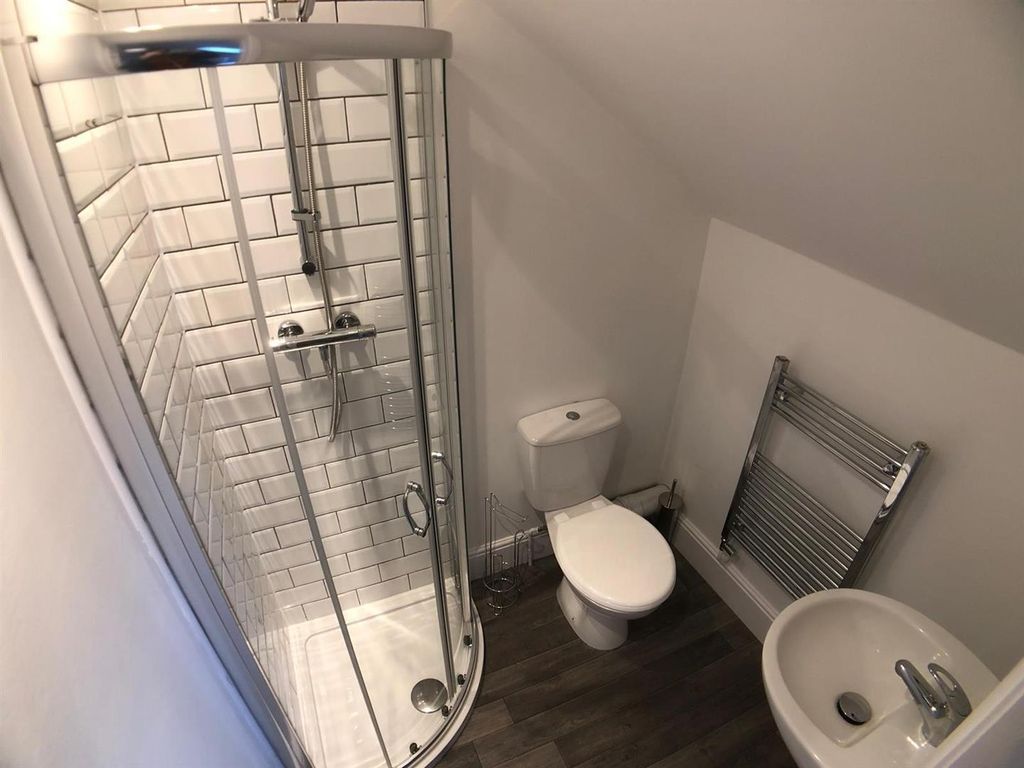 Property photo 2 of 3