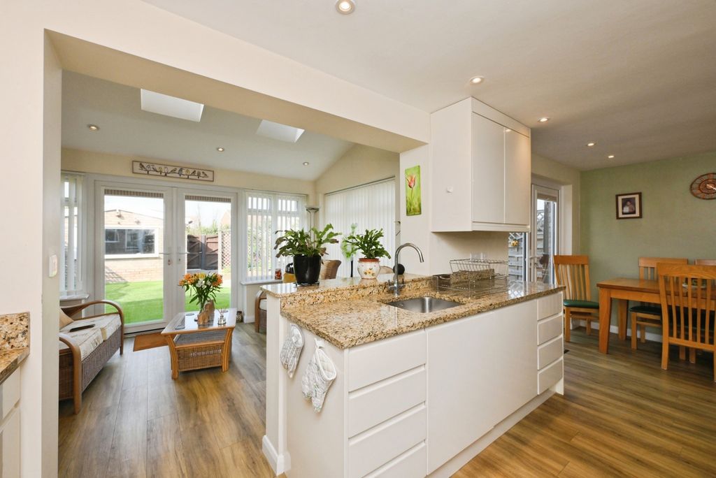 Property photo 1 of 19 Pbox-Img.Jpg