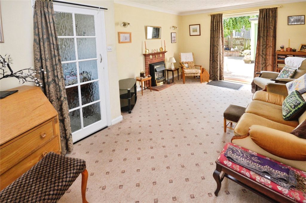 Property photo 3 of 16 Picture No. 01