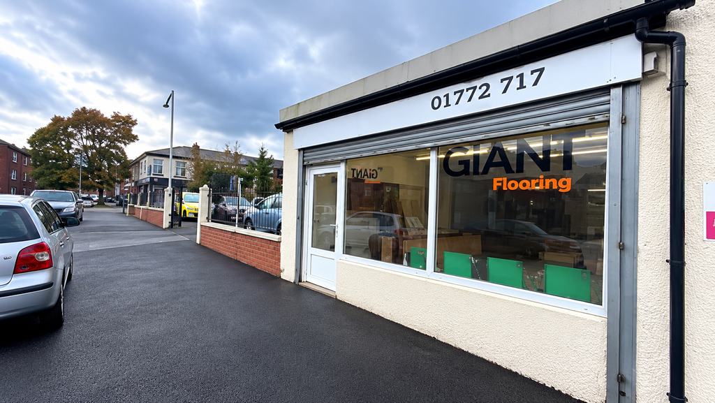 Property photo 1 of 4 Shop Front