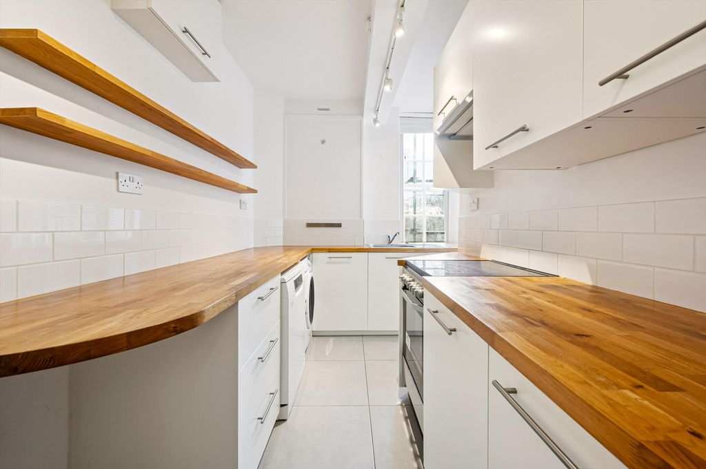 Property photo 3 of 8 Image