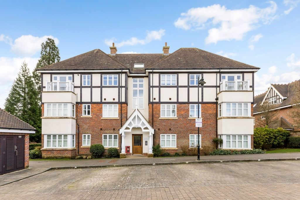 Property photo 1 of 7 Front Aspect