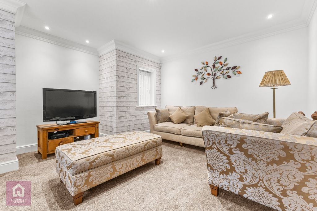 Property photo 3 of 42 Picture No. 60