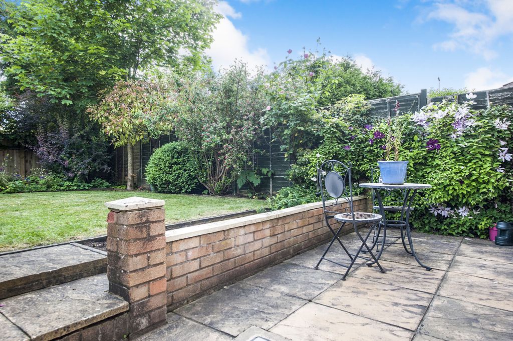 Property photo 1 of 8