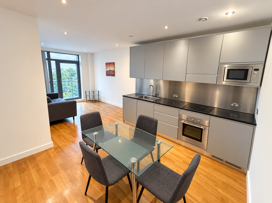 Property photo 1 of 10 Png
