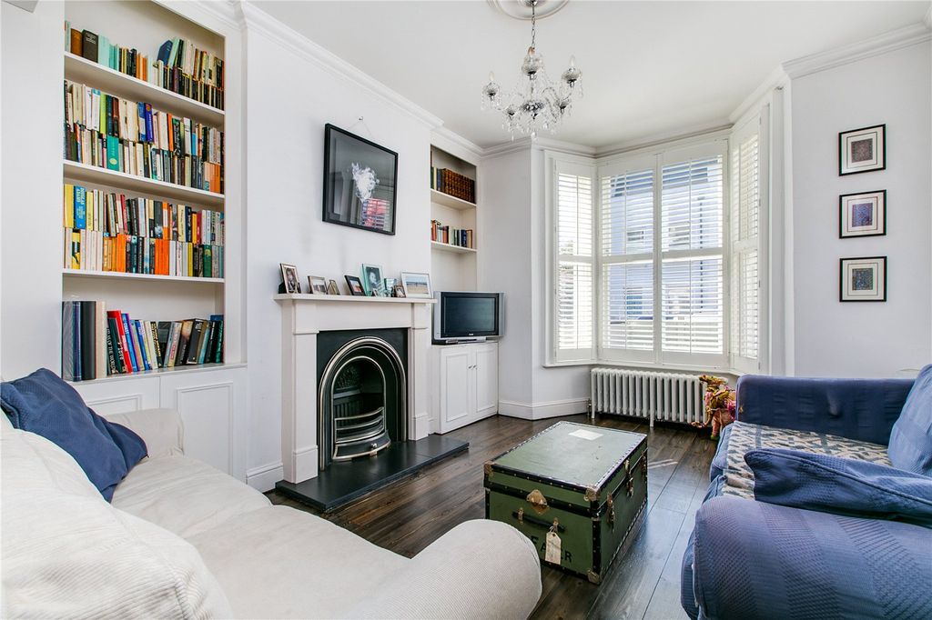 Property photo 1 of 6