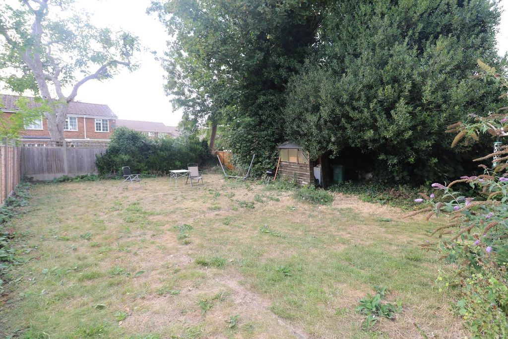 Property photo 3 of 11