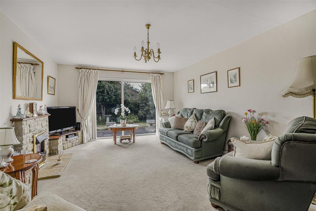 Property photo 3 of 17 9_58516.Jpg