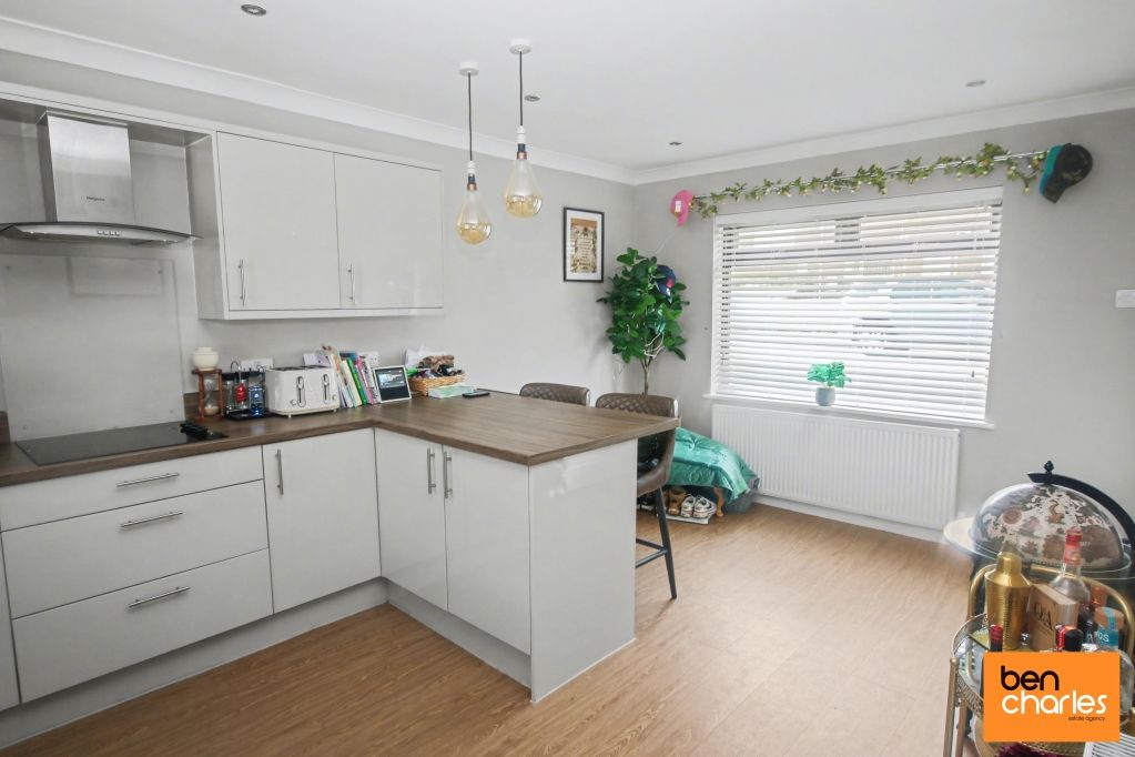 Property photo 2 of 11 Picture No. 06