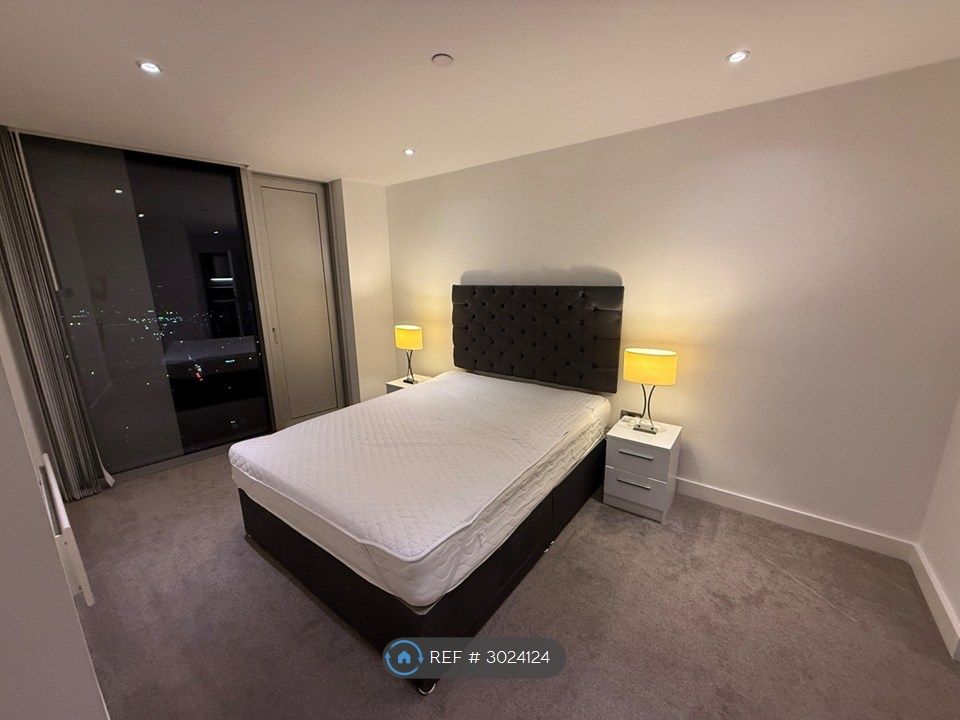 Property photo 3 of 6 Master Bedroom