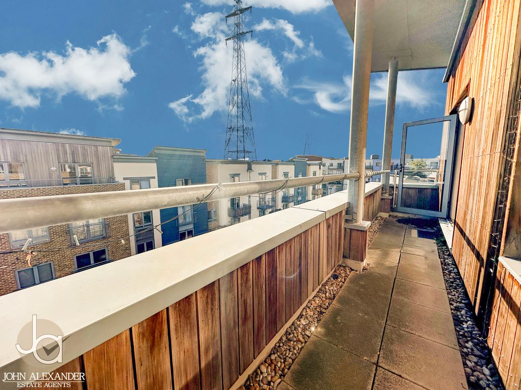 Property photo 2 of 7 20251027_121423118_0.5