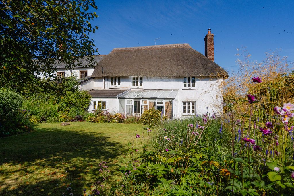 Property photo 1 of 48
