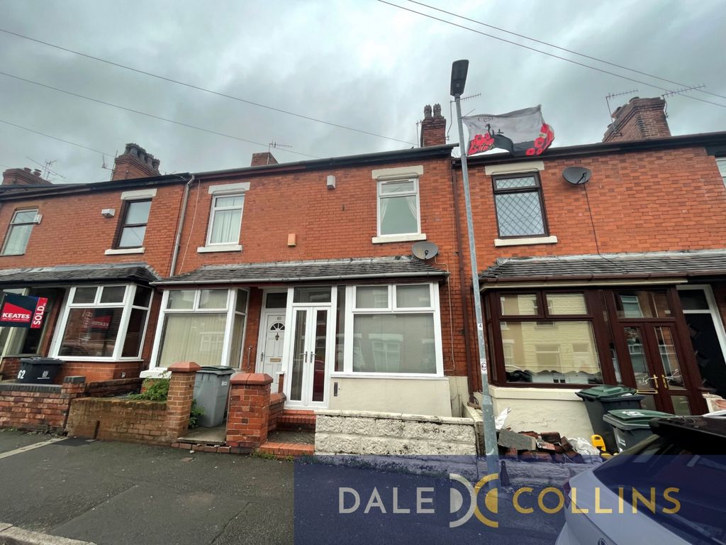 Property photo 1 of 8 Photo 8