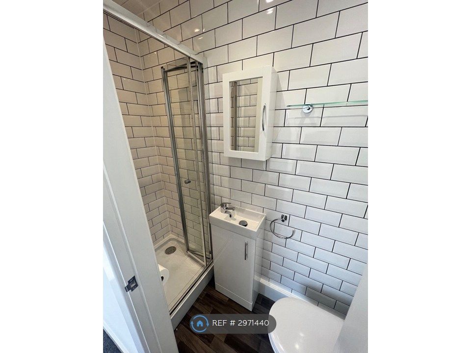 Property photo 2 of 3