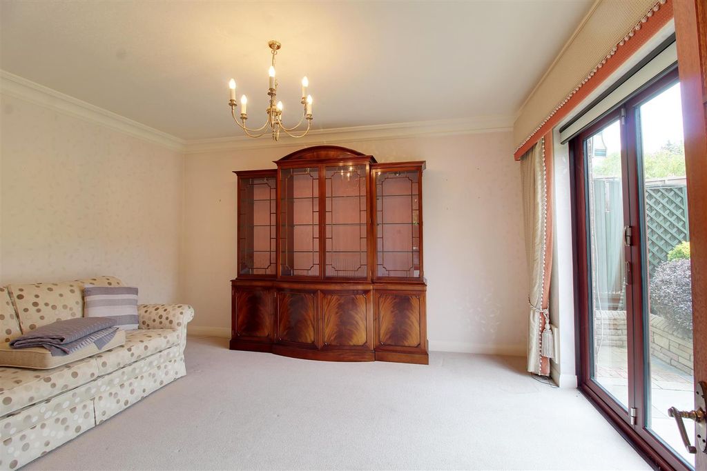 Additional image 14 of 4 bed detached house for saleBrookmans Avenue, Brookmans Park AL9