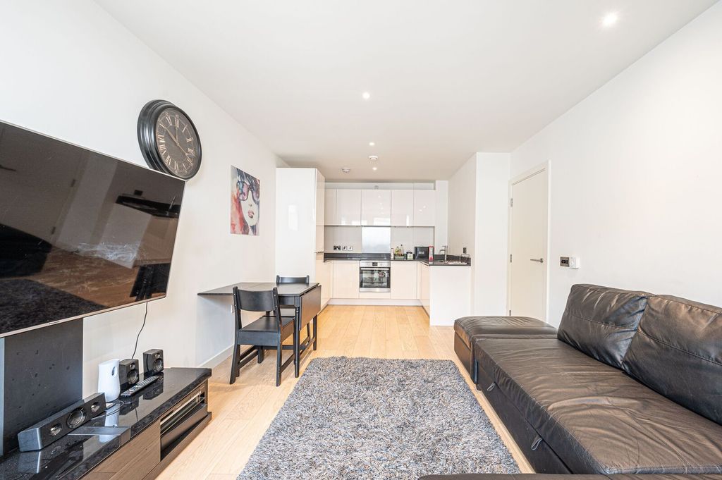 Property photo 1 of 6