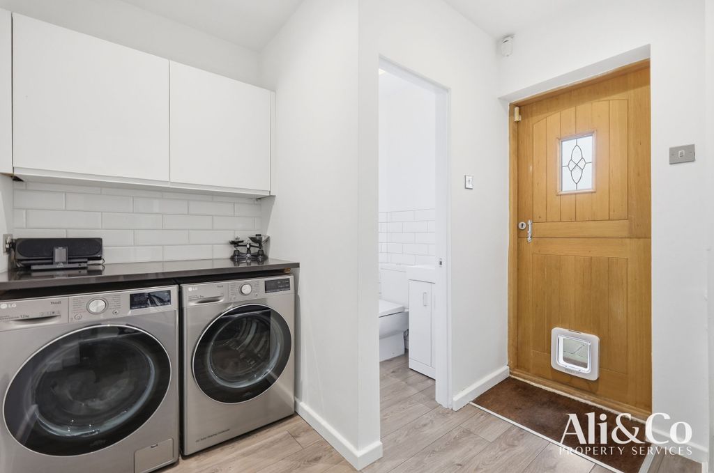 Additional image 11 of 4 bed semi-detached house for saleCollege Avenue, Grays RM17
