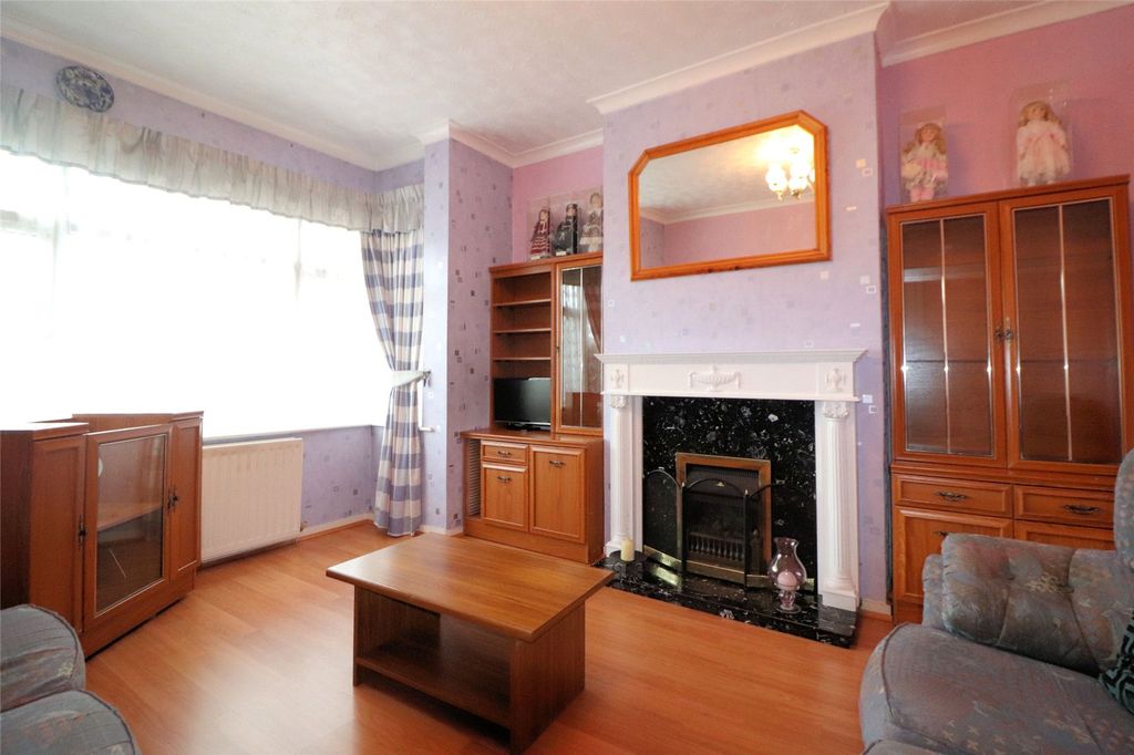 Property photo 2 of 20 Picture No. 32