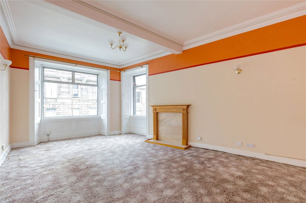 Property photo 2 of 16 Queen Charlotte St 3