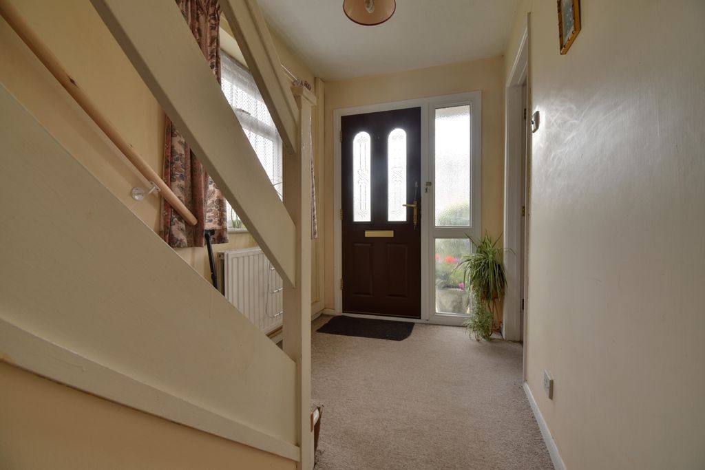 Property photo 2 of 13 Ground Floor Hall