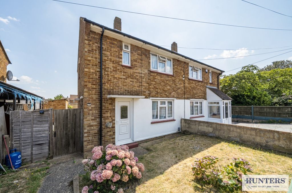 Property photo 1 of 18 2Bf464Fb-Ac12-41Ff-9475-410d075Ec460