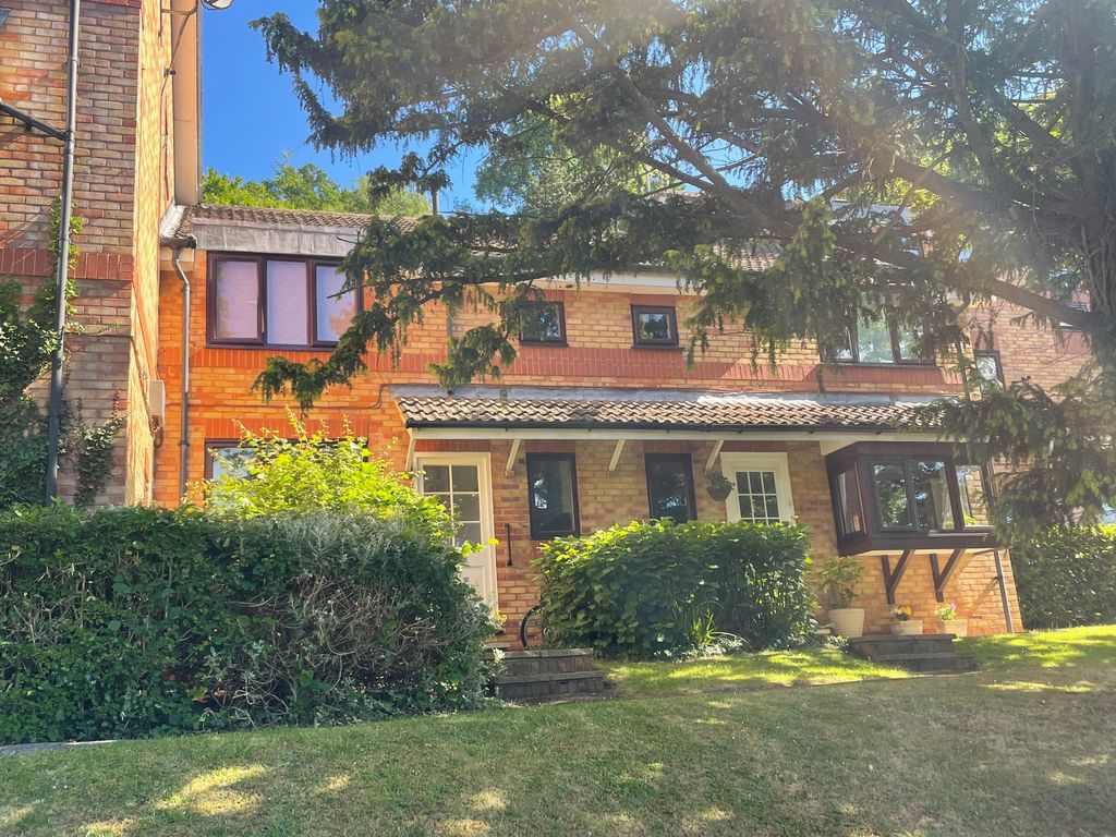 Property photo 1 of 5