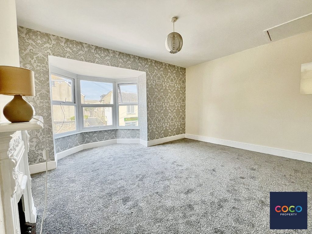 Property photo 3 of 16 5329753