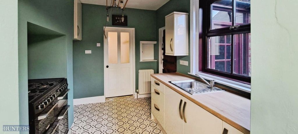 Property photo 3 of 12 Pbox-Img.Jpg