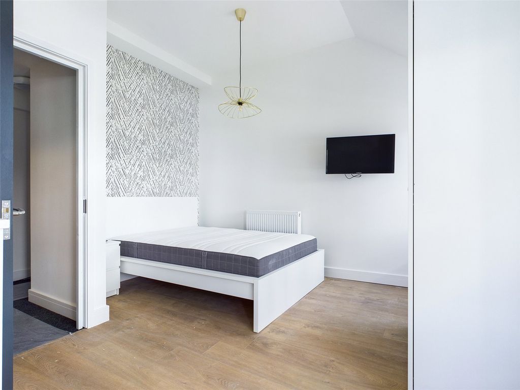 Property photo 1 of 5 Studio Room